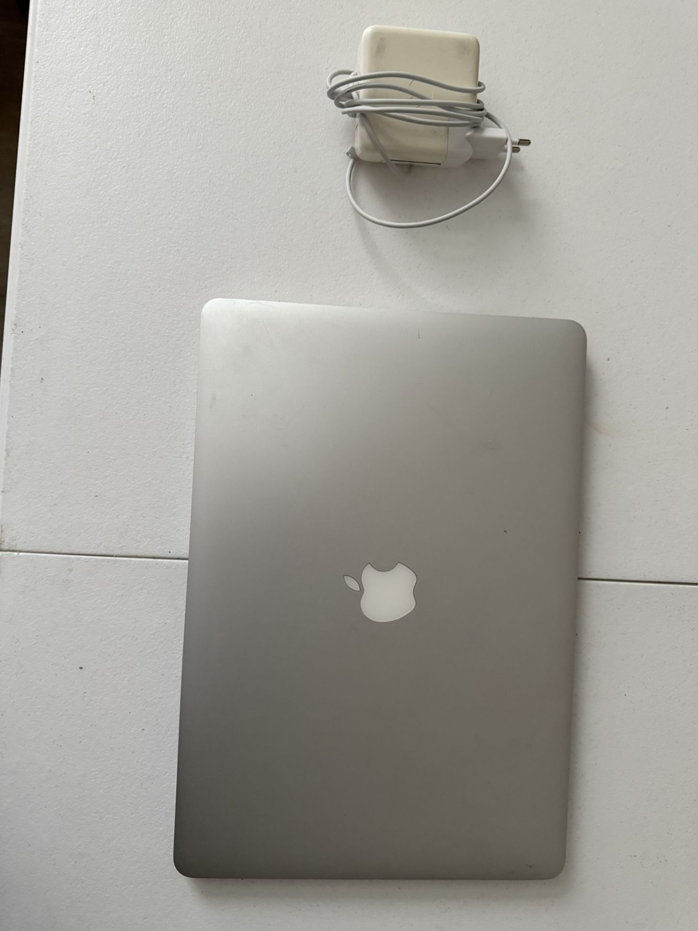 Macbook