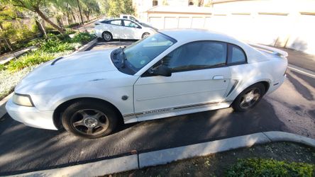 2004 Ford Mustang