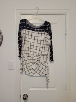 NY & Co black/white silt top