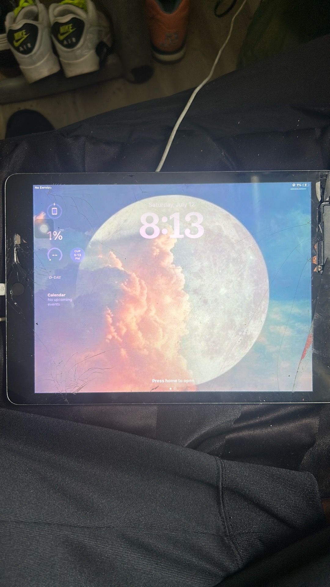 iPad screen crack