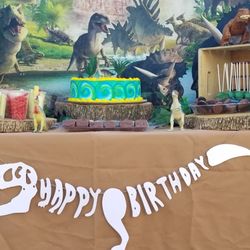 Happy birthday banner- dinosaur theme