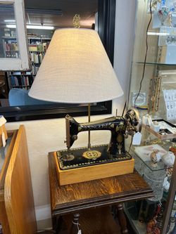 Singer Lamp
