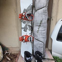 Burton Twin Snowboard Set!  Boots Bag Board Bindings 