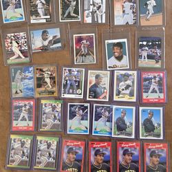 Lot of 29 Barry Bond cards