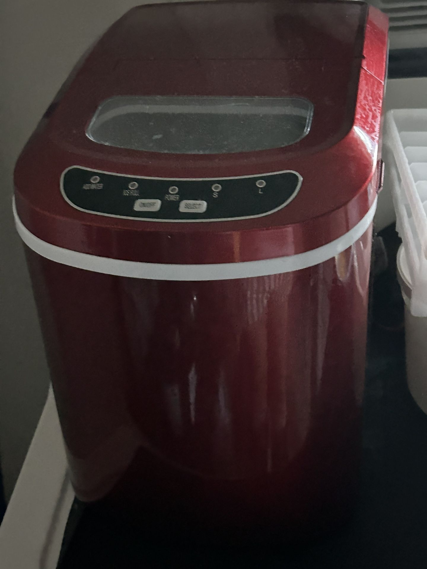 Countertop Ice Maker (Red) – $40