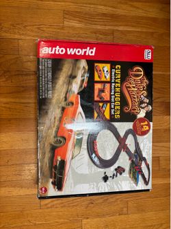 Dukes of Hazards slot car set with extra cars