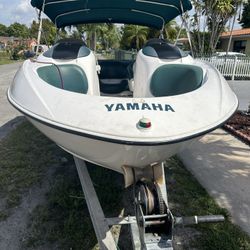 Yamaha Jetboat Ls2000. 2003 