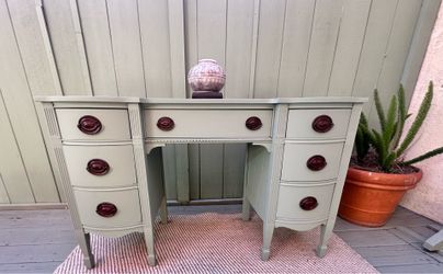 Circa 1920’s Vintage Antique Shabby Chic French Provincial Vanity Desk Cottagecore New England Writing Table 47” Length 29” Height 17” Deep