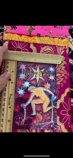 Ruby Fire Illuminated Tarot Glitter deck