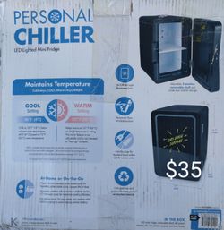 PERSONAL CHILLER LED Lighted Mini Fridge