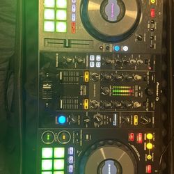 Pioneer DJ DDJ-800 (case Included) Included Power Cable 