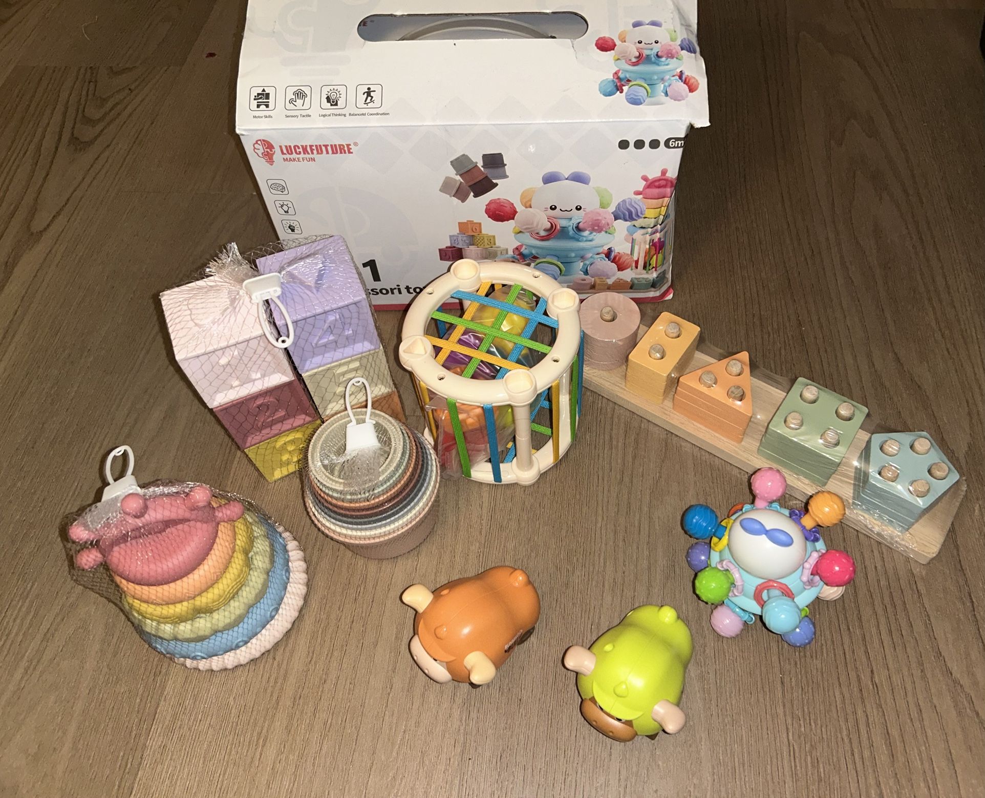 BRAND NEW Montessori Toys