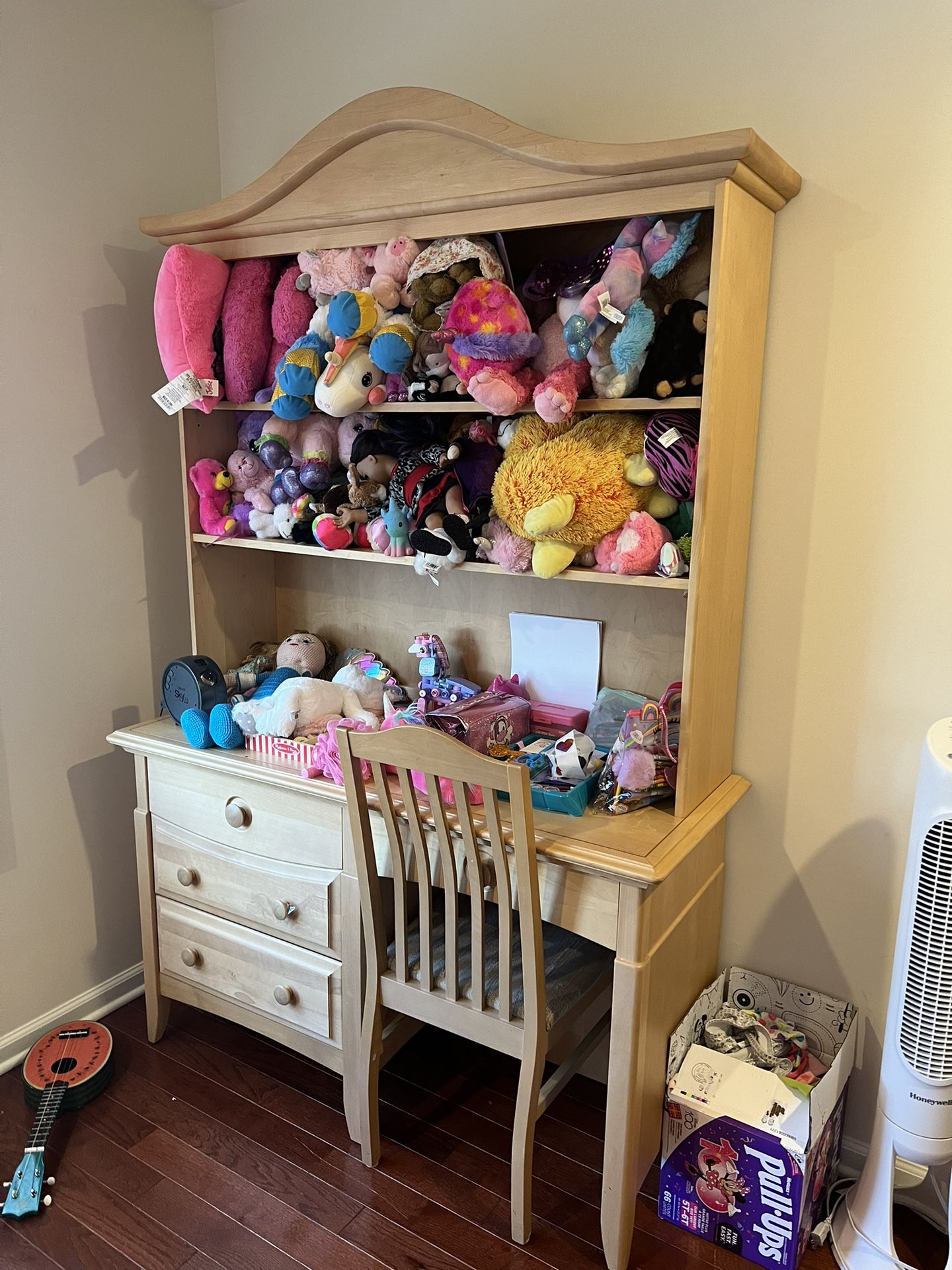Child Bedroom Set With Twin Bed, Trundle (plus two mattresses) Night Table, and Desk With Chair