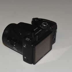 Nikon Coolpix B500