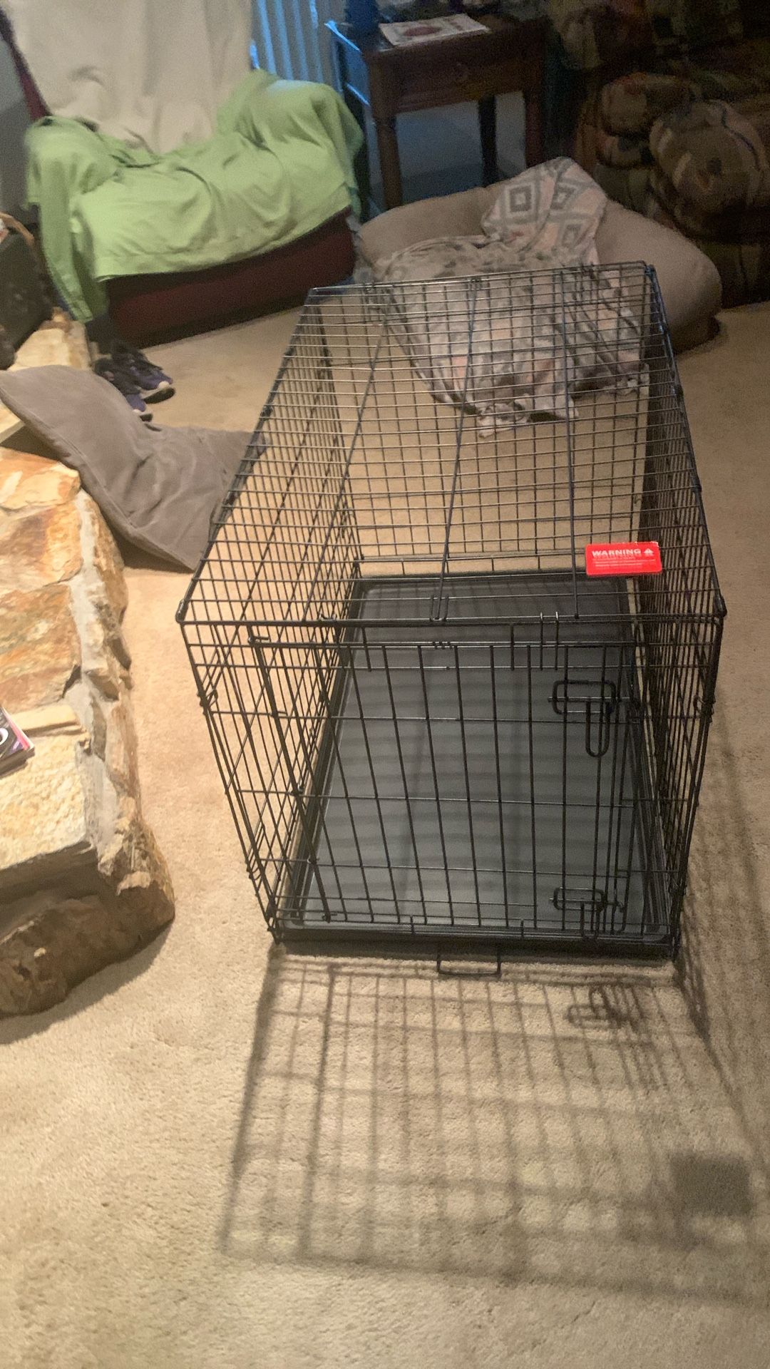 Medium Dog Crate  36x22x24 Brand New
