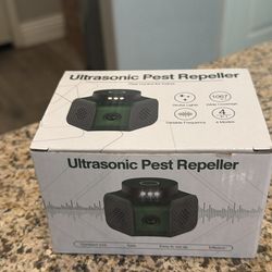Ultrasonic pest repeller