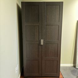 Armoire