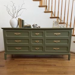 MODERNAGE Designer Dresser - Refurbished 9-Drawer MCM - FREE DELIVERY