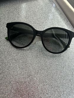 Women Gucci sunglasses