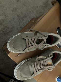 Levi’s size 10 tennis shoes