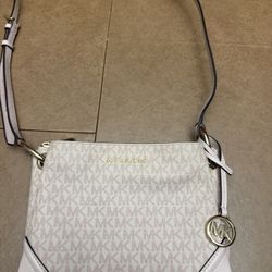 Michael Kors Nicole Triple Compartment Cross Body 