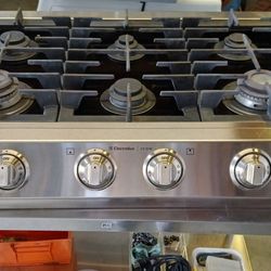Electrolux ICON Gas Cooktop 36"
