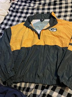 Woman’s Green Bay Packers Windbreaker Size Large/ X Large 