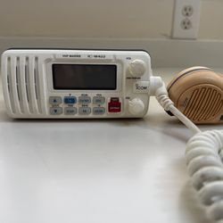 Icom Marine VHF IC-M422
