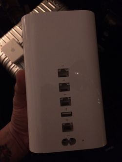 Apple Time + WiFi Extender for Sale in Hollywood, CA -