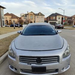 2010 Nissan Maxima