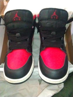Air Jordan 1 mid