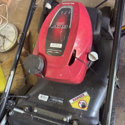 Cortacésped Honda GCV 160 con Bolsa Recolectora – Excelente Estado