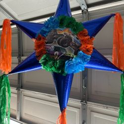 Monster Jam Trucks Star Pinata 