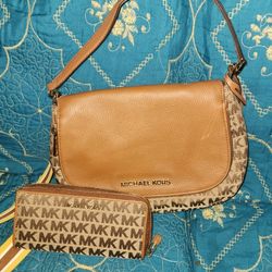 Mk Purse And Wallet 