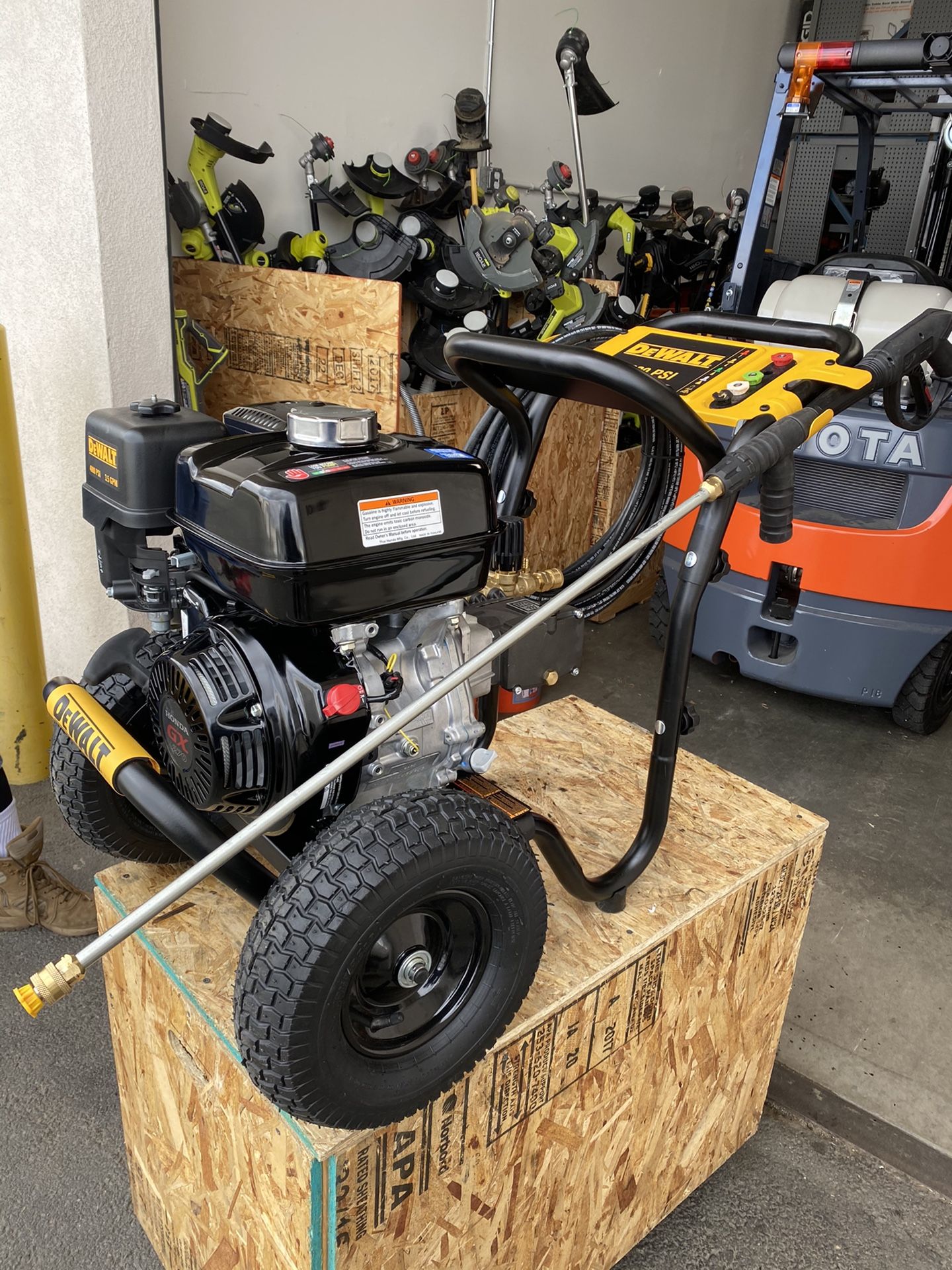 Dewalt DxPW4035 4000 PSI Pressure Washer for Sale in Murrieta, CA OfferUp