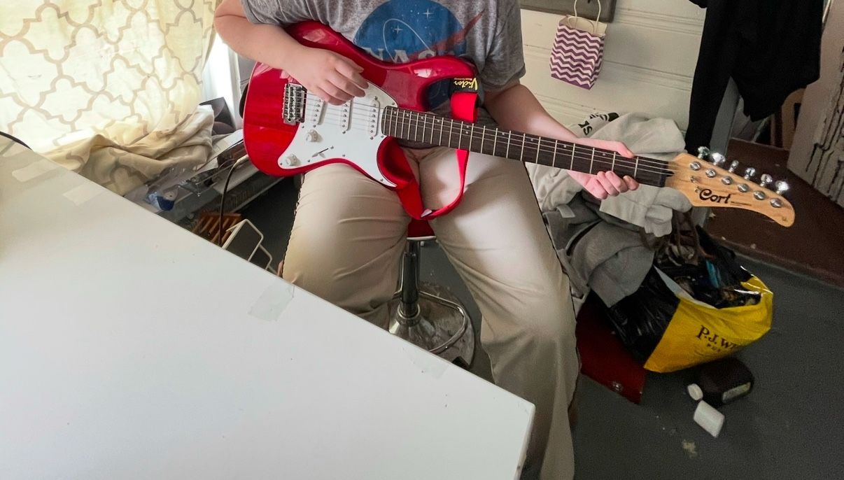 Cort Electric Guitar With Amp