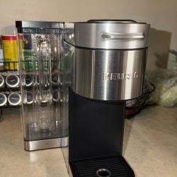 Keurig K-Supreme Plus Pod Coffee Machine Silver Programmable K-Cup Digital (Used)