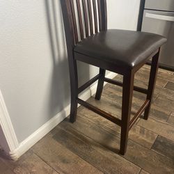 Kitchen Stool.             Banquito De Cocina