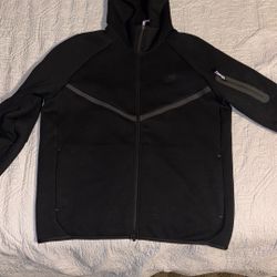 Nike Tech