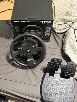 Racing wheel and pedals for Xbox