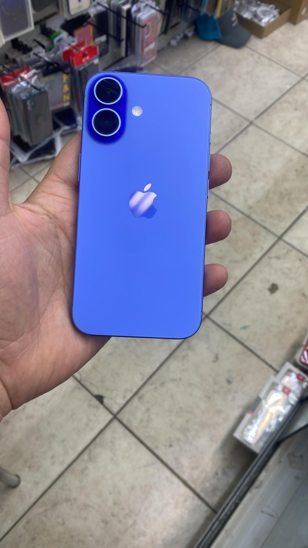 Apple iPhone 16 -128GB - Unlocked