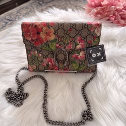 Gucci Dionysus Bloom Wallet On Chain