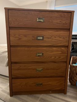 Dresser