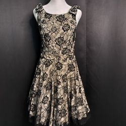 Gold And Black Way In Flower Quilted Strap Midi Dress With Bows (Size  7)