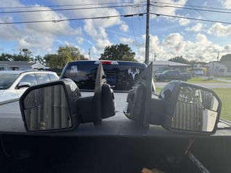 OEM 2019 Ford F150 Lariat Mirrors