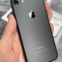 iPhone 7 Unlocked With Warranty 
