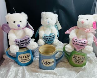 Mother's Day Teddy Bears with Mugs