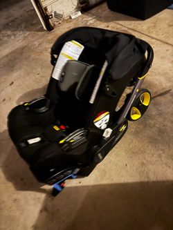 Doona car seat and base