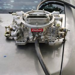 Edelbrock 4 Barrel Carburetor 600 