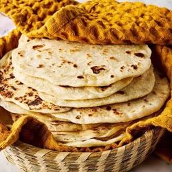 Necesito A Alguien Que Haga Tortillas a Mano 